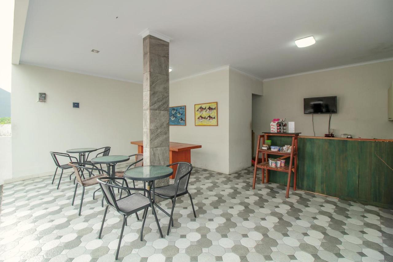 Oyo 396 Tibrae Residence Syariah Lembang Luaran gambar