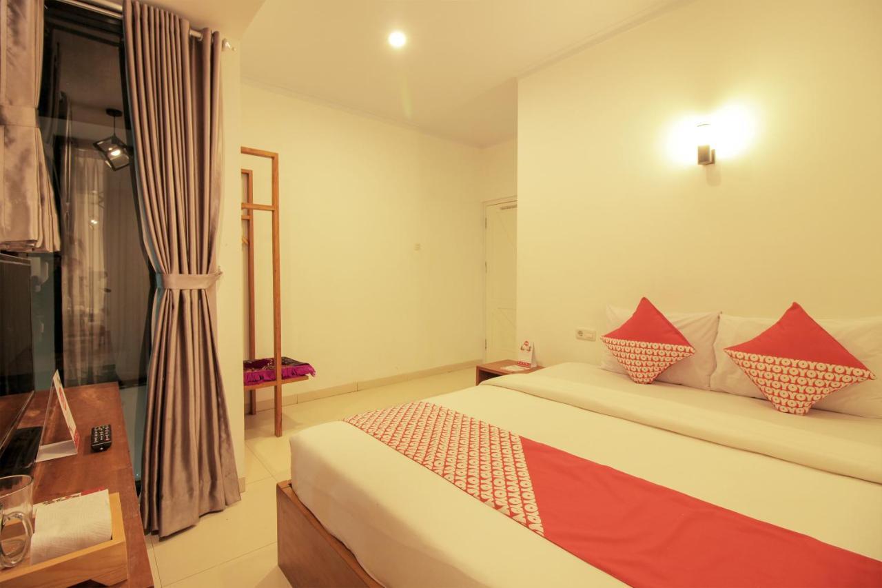 Oyo 396 Tibrae Residence Syariah Lembang Luaran gambar